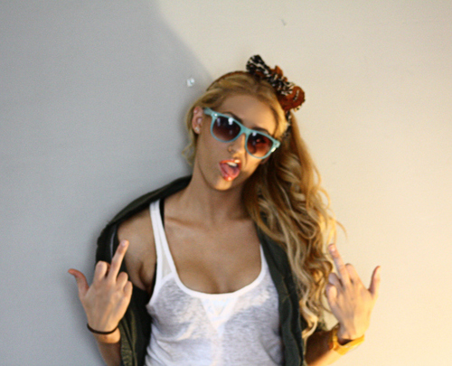 Molly- Quit Bein Scared