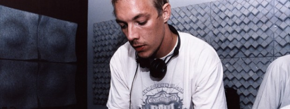 DIPLO!