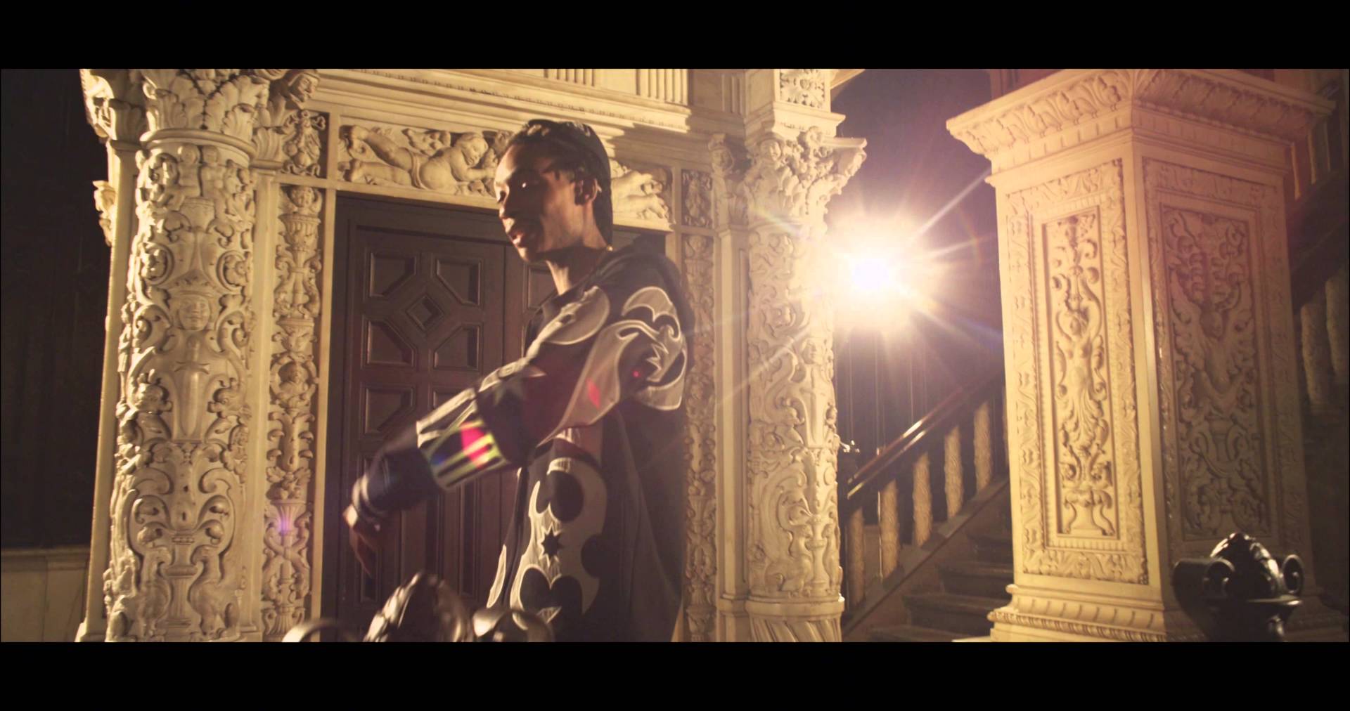 Wiz Khalifa – “Paperbond”